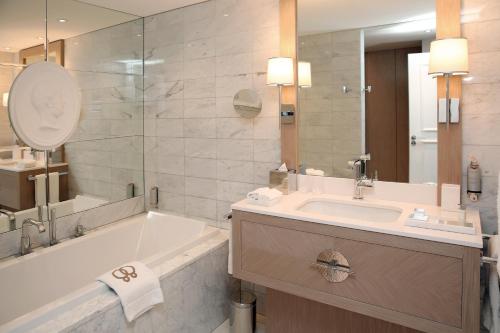 Junior Suite 6