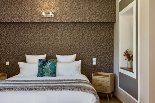 Junior Suite with Garden View
