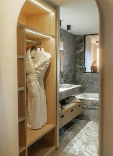 Junior Suite with balcony