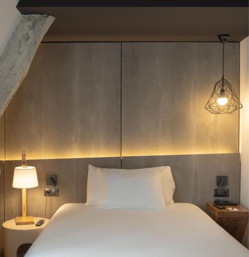 Single Room with Balcony