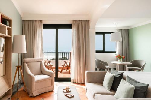Red Level Room with Frontal Ocean View
