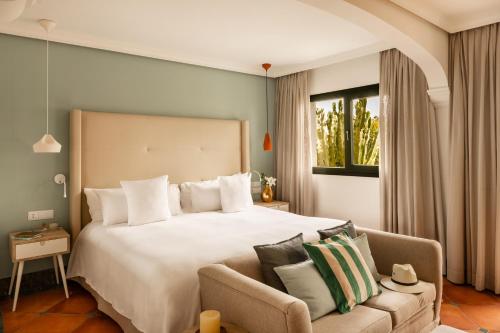 Red Level Room with Pool Access