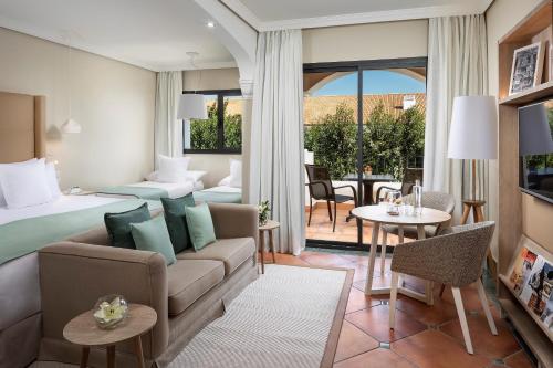 Premium Family Room (2 Adults + 1 Child)