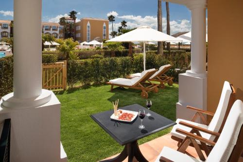Premium Room with Pool Access and Private Garden (3 Adults)