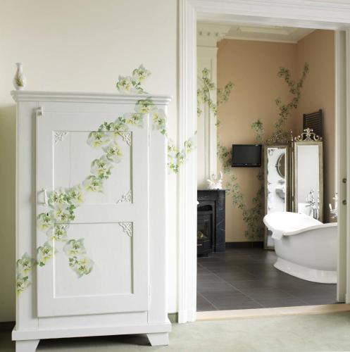 Large Suite