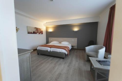 Deluxe Double Room with Garden View