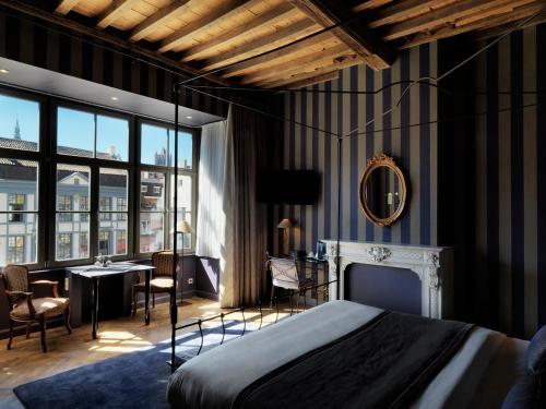 Exclusive Double Room With River View
