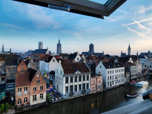 Luxury Double Room with Canal View