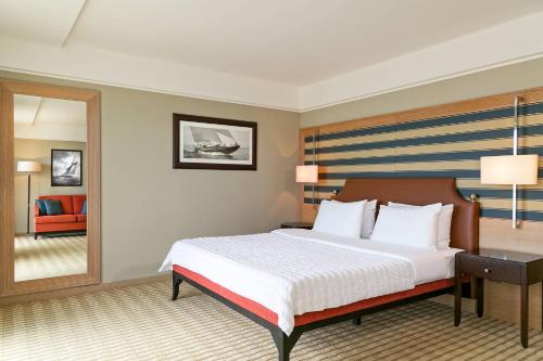 Superior Sea View Room with King bed