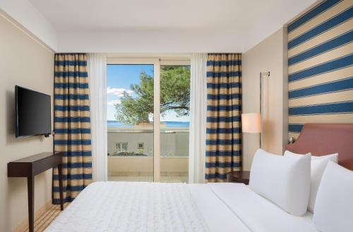 Deluxe Park View Room with King bed