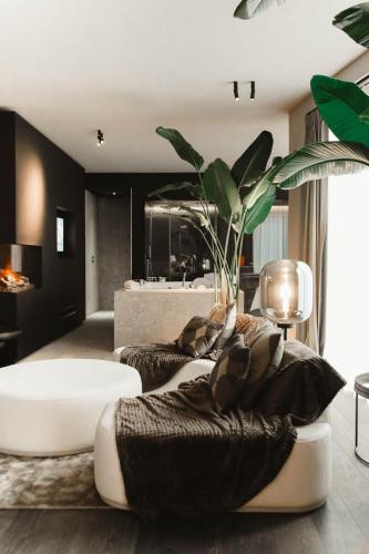 Suite with Spa Bath