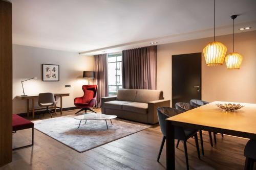 Premium Suite