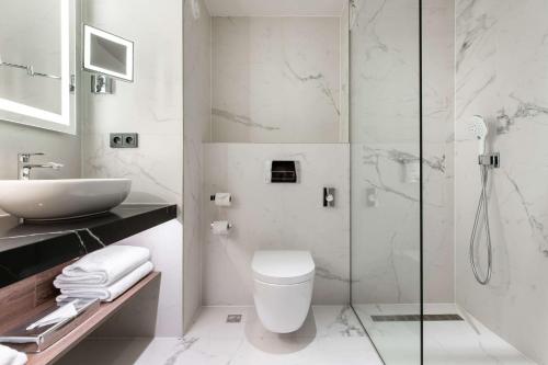 Collection Executive Room