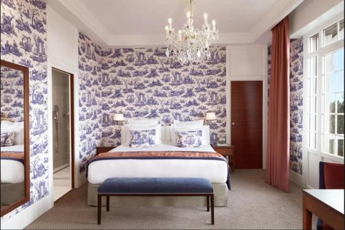 Deluxe Suite with Sea View