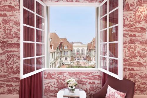 Prestige Room 