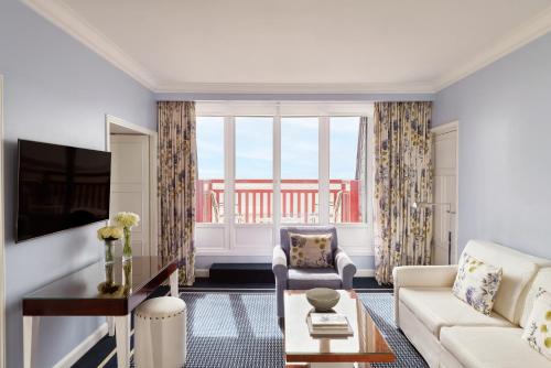 Prestige Sea View Suite