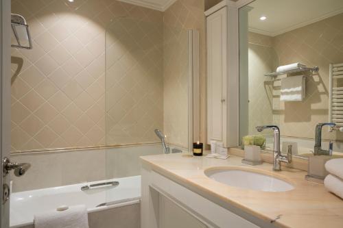 Prestige Double Room with Terrace and Sea View