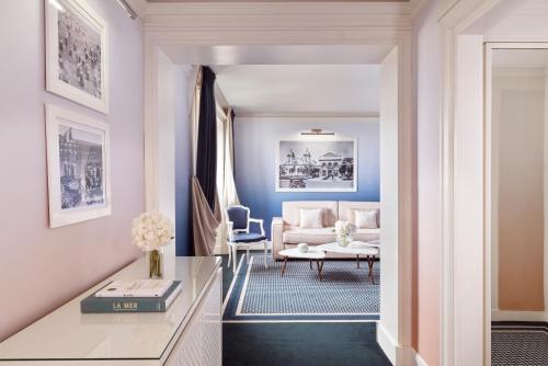 Junior Suite - City View
