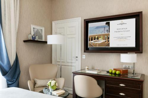 Deluxe Double or Twin Room with Sea View