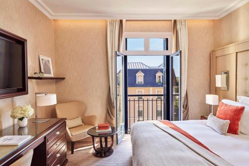Deluxe Double or Twin Room