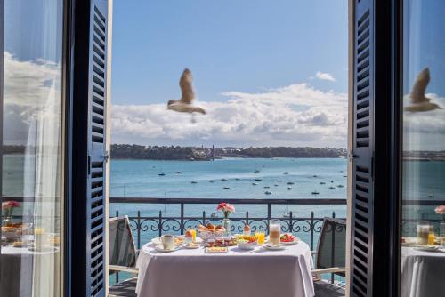 Double or Twin Room Prestige with Sea View