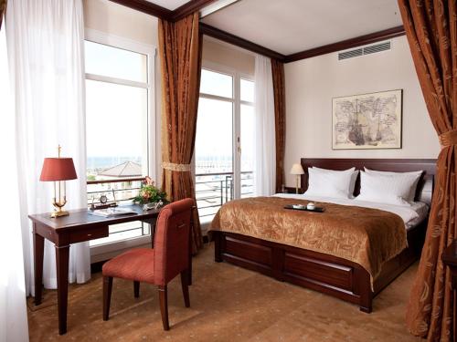 Captain's Suite Park View