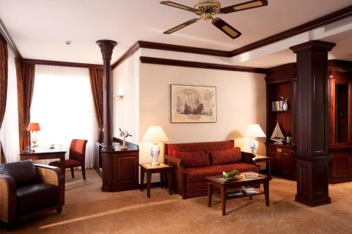 Captain's Suite Residence Park View
