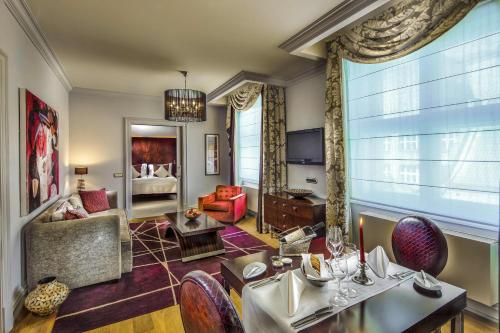 Family suite