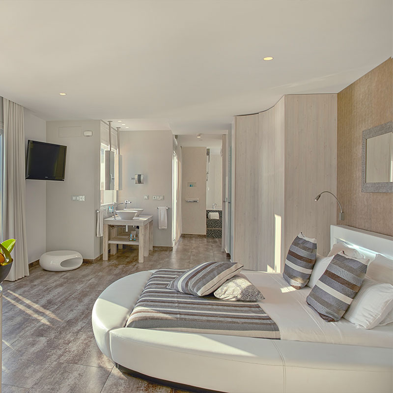 Sea View Penthouse Suite