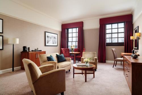 Grand Heritage Suite