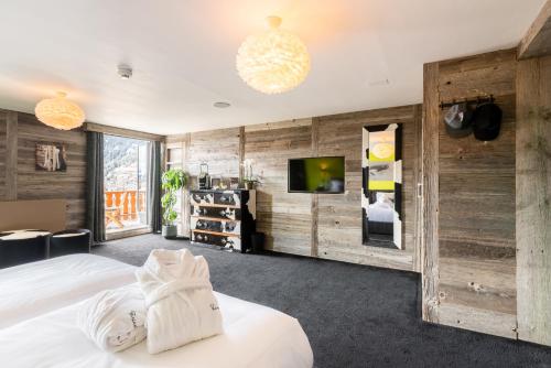 Superior Double or Twin Room with Balcony