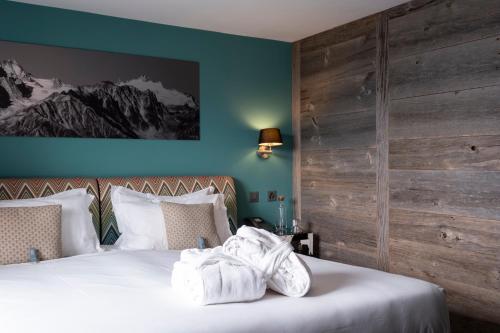 Standard Double or Twin Room with Balcony
