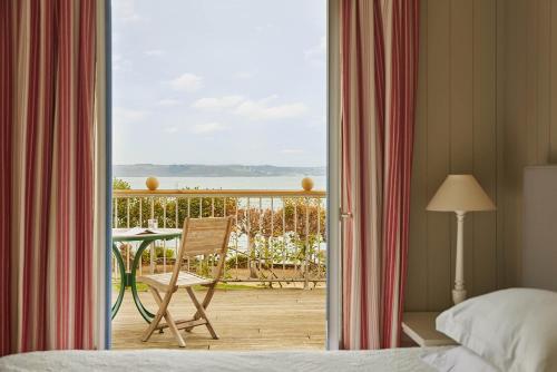 Premium Room with Sea View and Balcony
