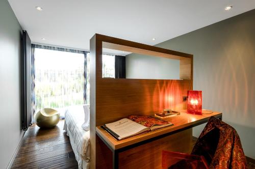 Classic Double Room with Lake view