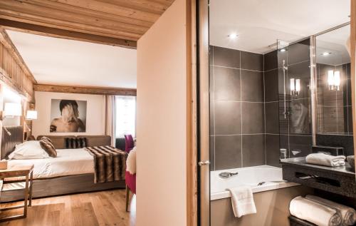 Double Privilege Room