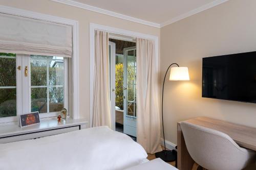 Small Double Room with Terrace