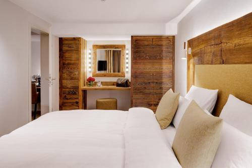 Design Two-Bedroom Suite