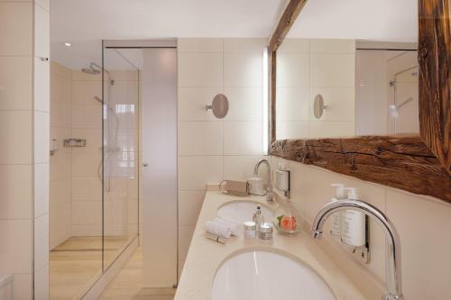 Design Two-Bedroom Suite