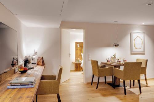 Design Two-Bedroom Suite
