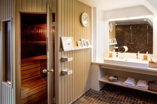 Junior Suite with Sauna