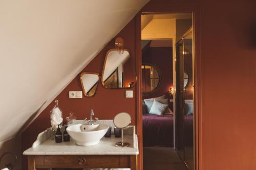 2 Bedroom Suite