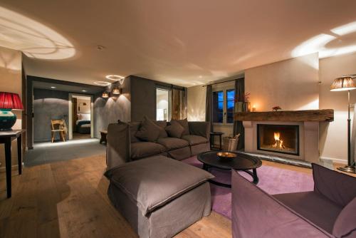 Prestige Suite with Fireplace