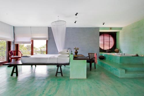Suite with Sea View