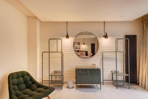 Luxury One-Bedroom Apartment