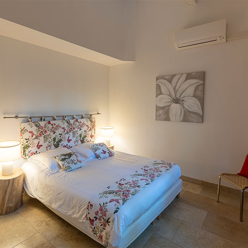 Clementine Apartment