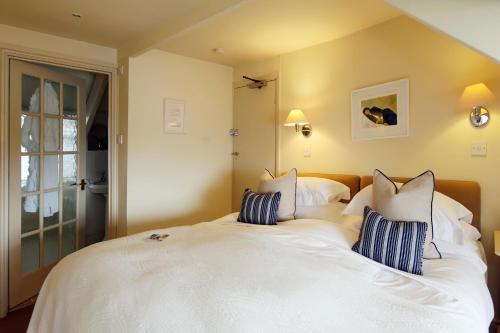 Small Double or Twin Room