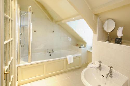 Small Double or Twin Room
