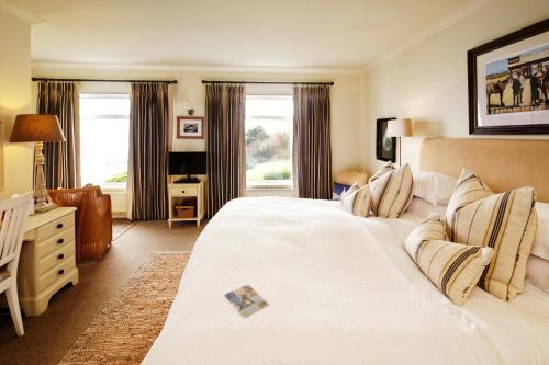 Large Double Room with Sea-View