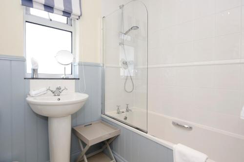 Large Double Room with Sea-View