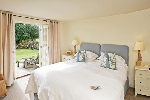 Superior Double or Twin Room with Terrace